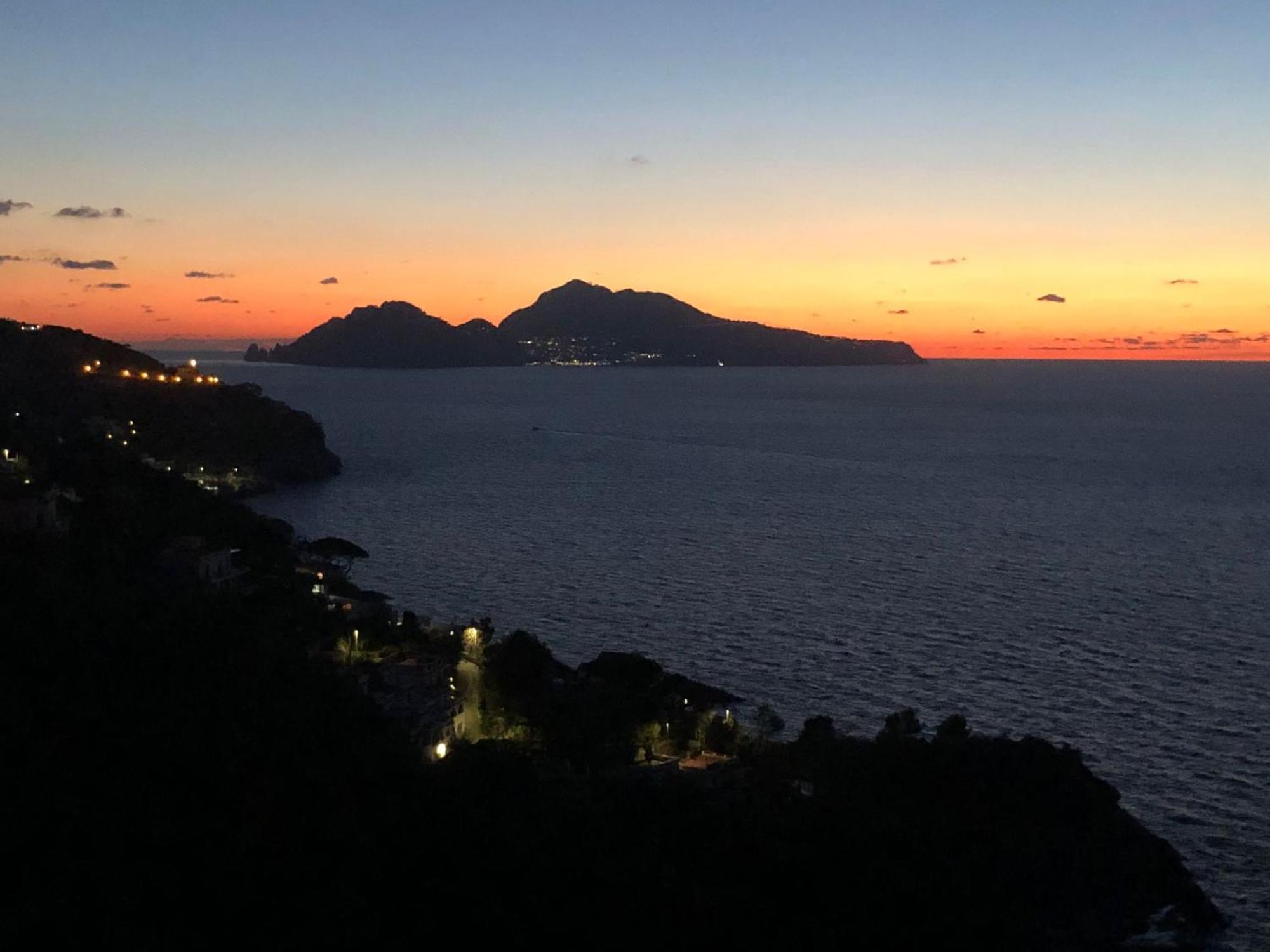 Bilocale Panoramico “Lo Sguardo” Apartment Massa Lubrense Bagian luar foto